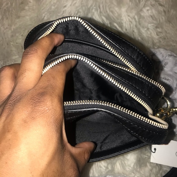 Calvin Klein North South Crossbody - Picture 3 of 4